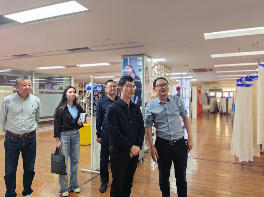 江北區(qū)委宣傳部部長胡文斌一行蒞臨江北萌恒調(diào)研指導