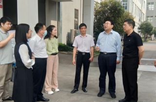 省工信廳副廳長(zhǎng)張治平一行來(lái)訪(fǎng)湖南萌恒